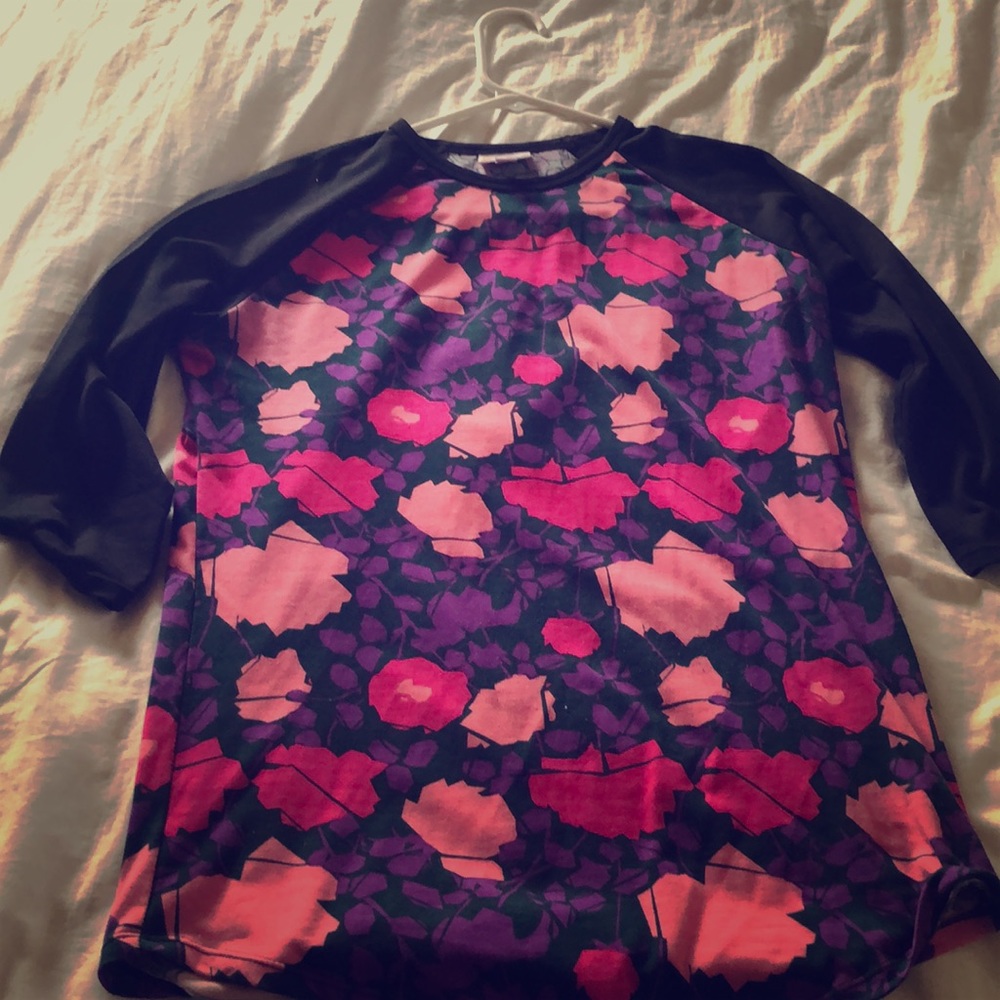 LulaRoe Randy Tee